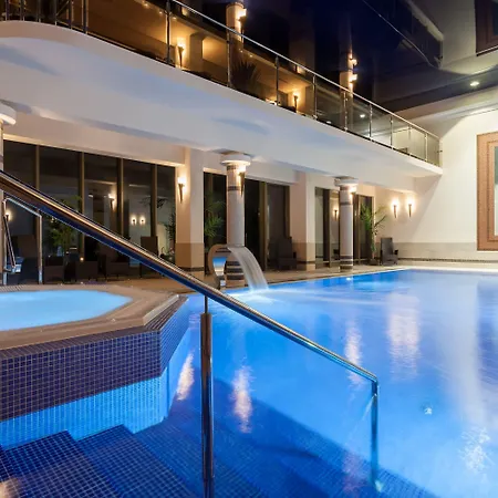 兰伯特spa疗养酒店 4* 尤斯托尼莫斯基