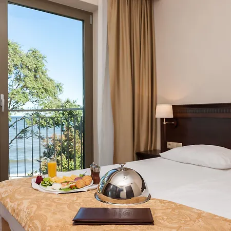 兰伯特spa疗养酒店 酒店 尤斯托尼莫斯基