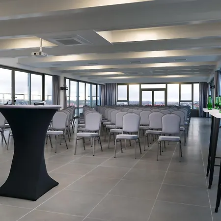 Lambert Medical Hotel 4*