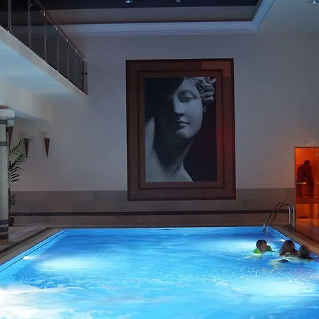 酒店 兰伯特spa疗养酒店 尤斯托尼莫斯基