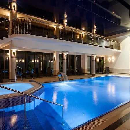 兰伯特spa疗养酒店 酒店 尤斯托尼莫斯基