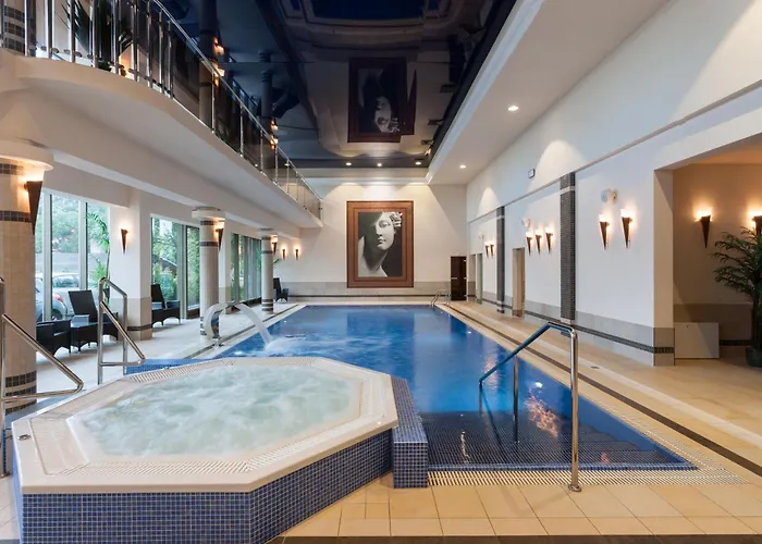 Lambert Medical ウストロニエ・モルスキエ