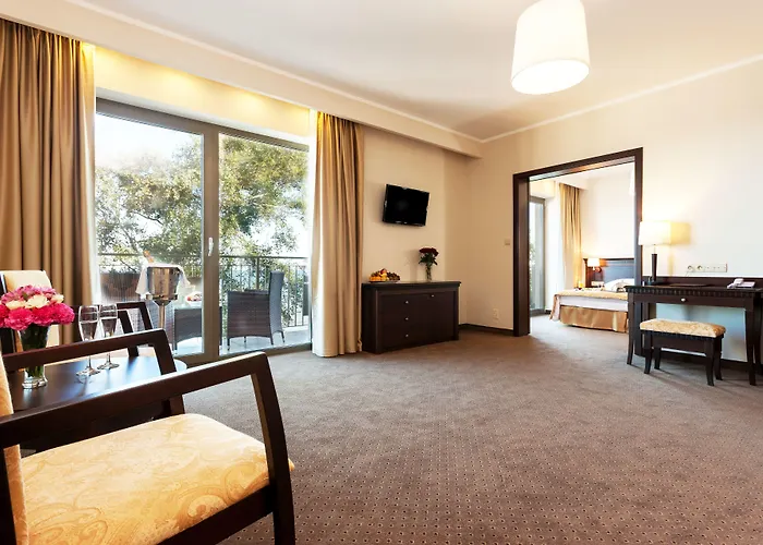 Lambert Medical Hotel 4*