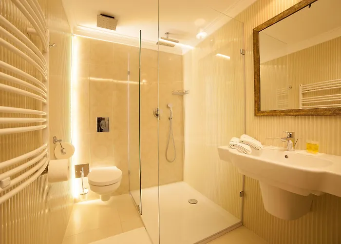 Lambert Medical 4* ウストロニエ・モルスキエ