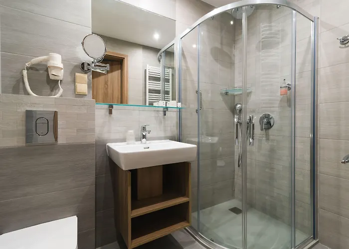 Lambert Medical Ustronie Morskie